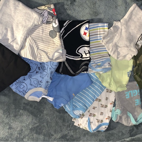 3-6/6/9 months Baby Boy Onesies - Picture 3 of 3